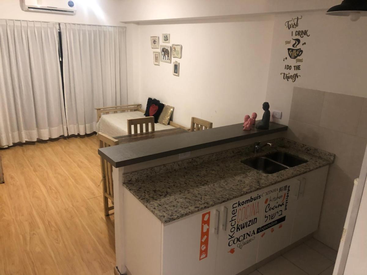 Zgodan بوينس آيرس المظهر الخارجي الصورة